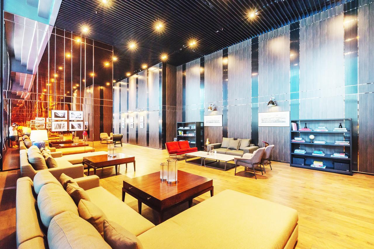 Grand Central Bangkok By Favstay Екстер'єр фото